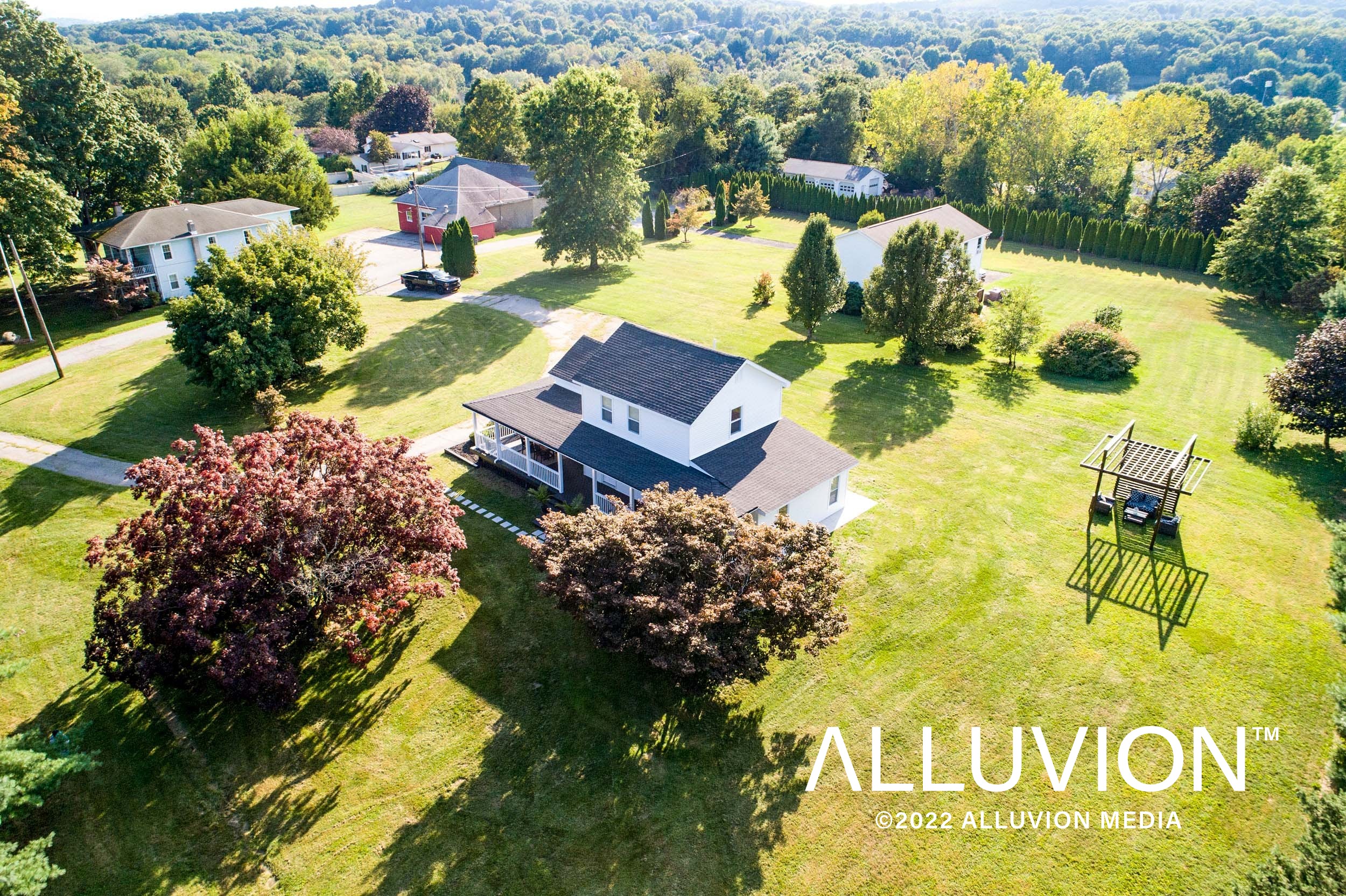 Hudson Valley Farmhouse – Real Estate and Aerial Drone Photography by Duncan Avenue Studios