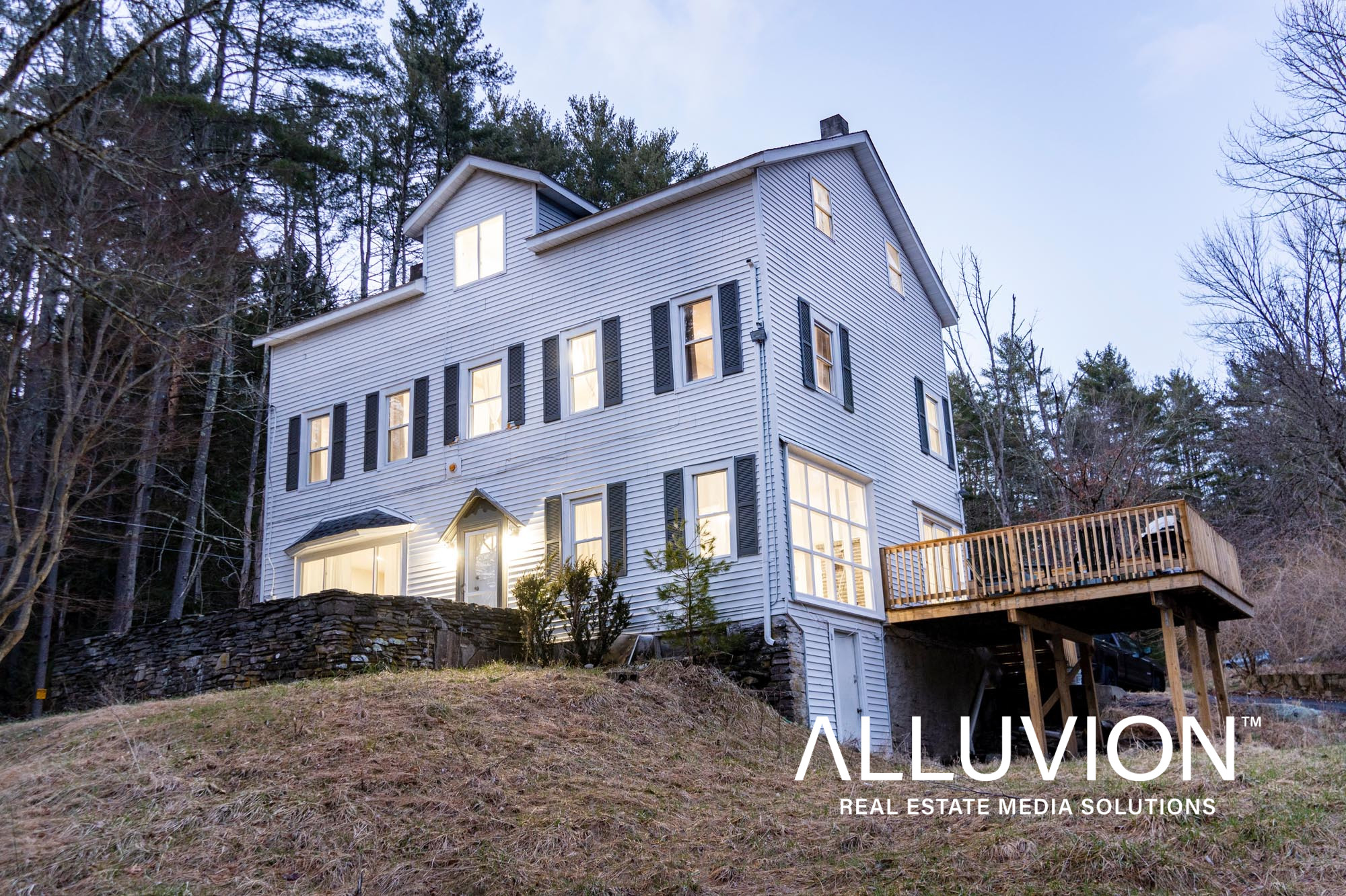 The King of the Hill – Historic Catskill Mountains Farmhouse – Real Estate Photography