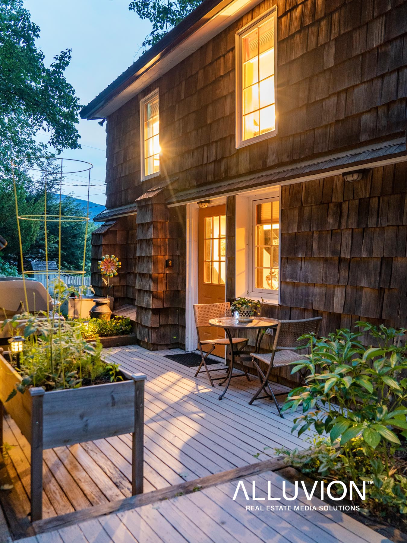 Discover the Magical Airbnb Cottage in Woodstock, NY – Airbnb Photography by Maxwell Alexander
